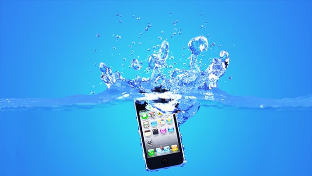 Smartphone-in-Water